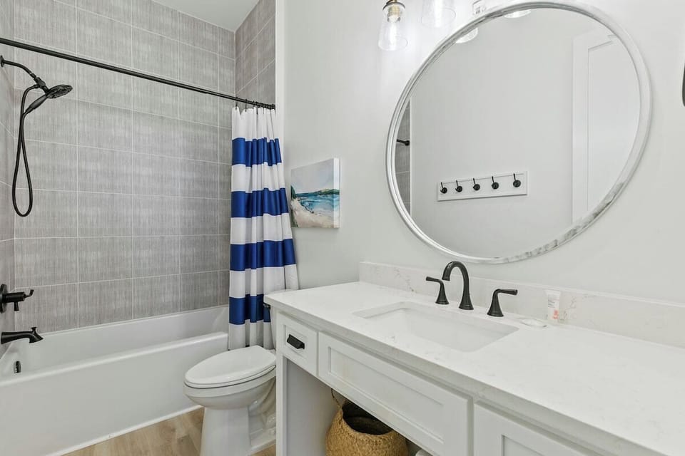 149-1444 W Lagoon Ave - South 37