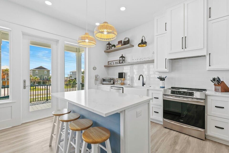 120-1444 W Lagoon Ave - South 8