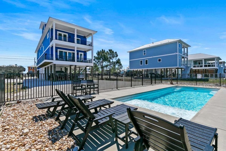 17-1444 W Lagoon Ave - Common Exterior 17