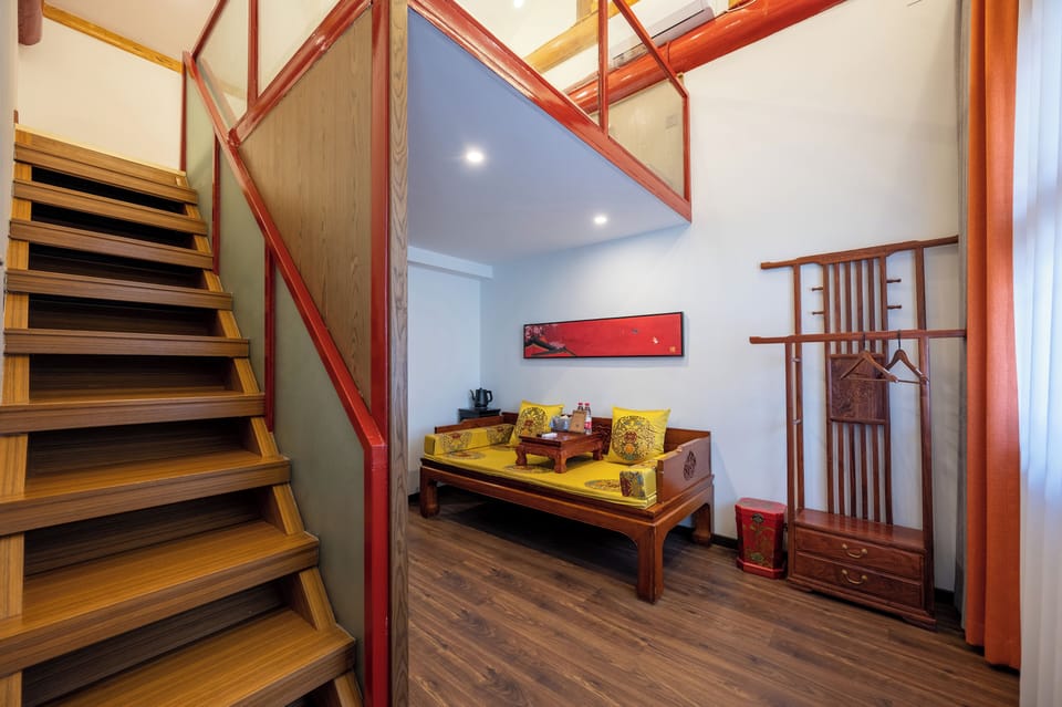 Family Room | Down comforters, memory foam beds, WiFi (free), bed sheets