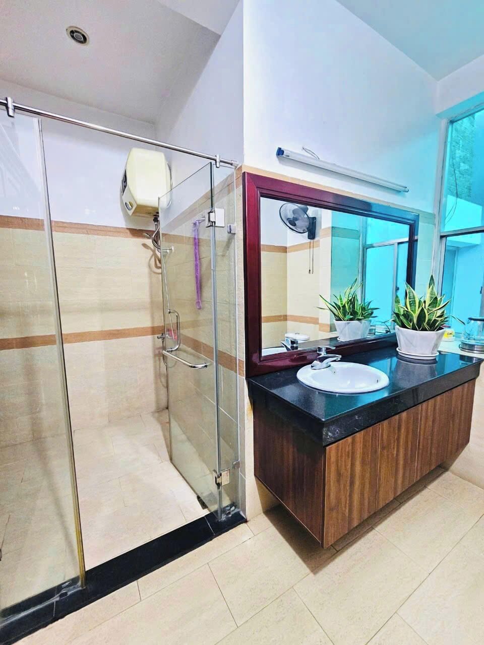 Classic Double Room | Bathroom | Hair dryer, slippers, towels, soap