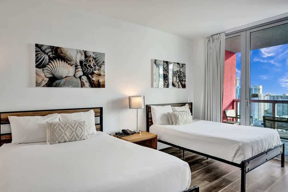 2 full size beds