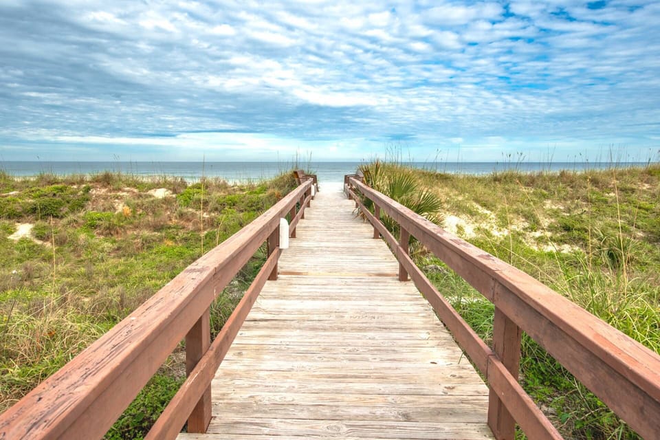 Stroll down the community beach walkover to enjoy the soft sand and surf of Crescent Beach.