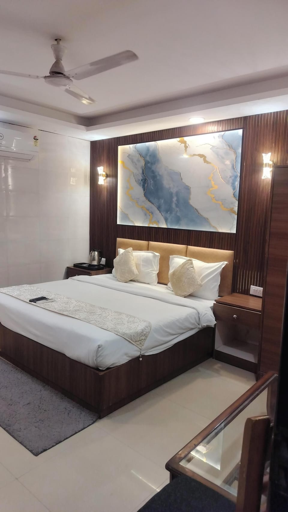 Classic Quadruple Room | Premium bedding, down comforters, pillowtop beds, soundproofing