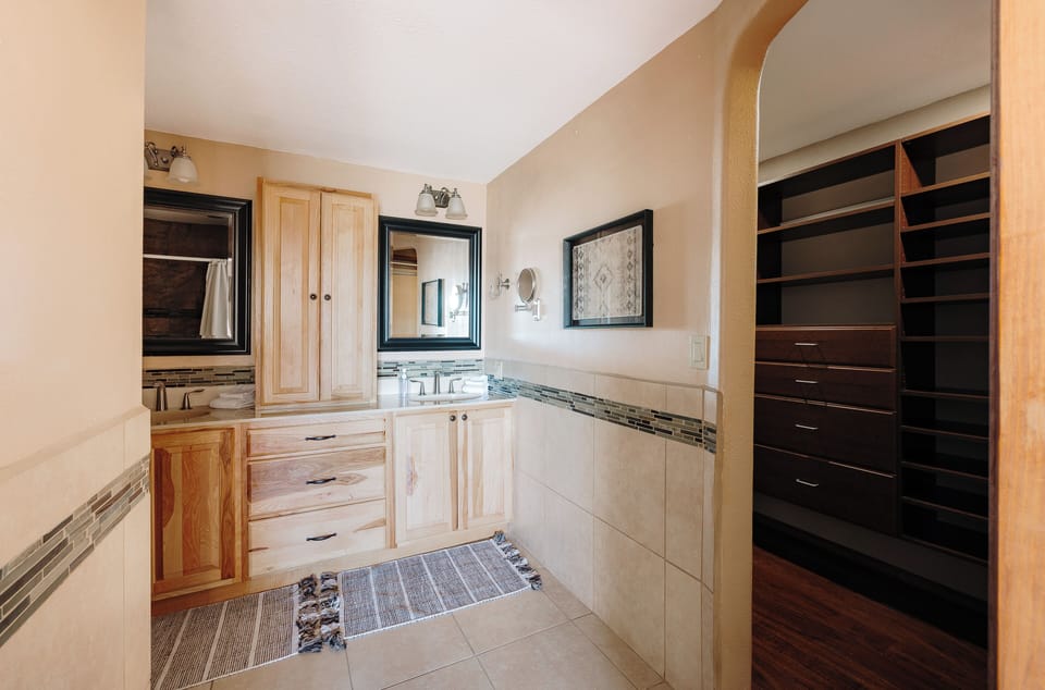 Master bedroom 1 bathroom