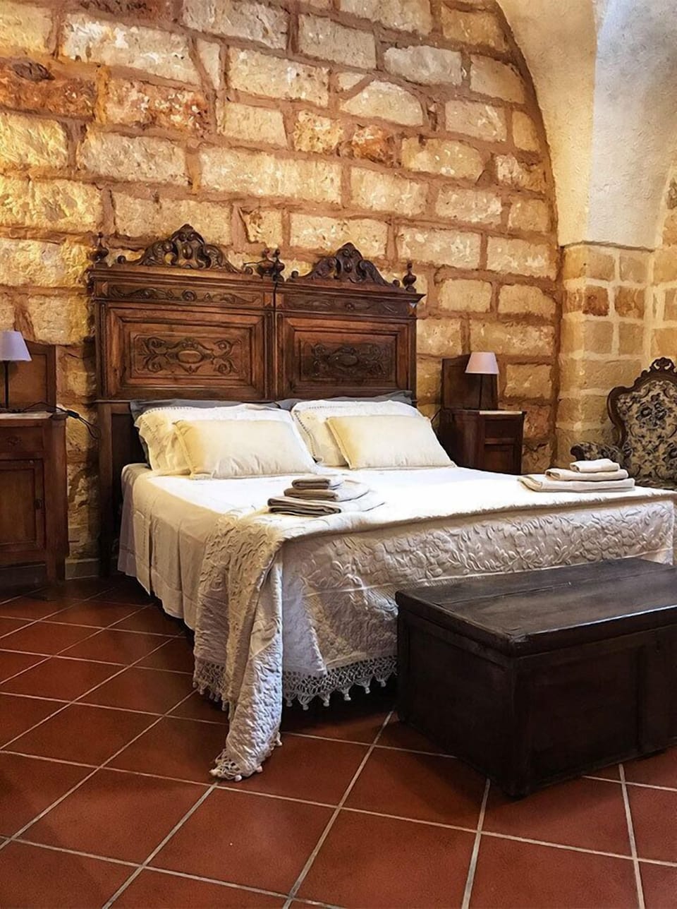 Exclusive Quadruple Room | Soundproofing, free WiFi, bed sheets