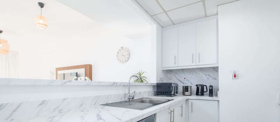 Studio, Sea View | Private kitchen