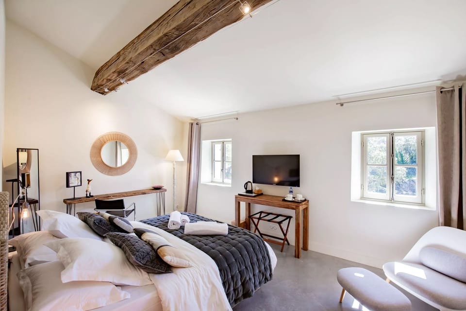Deluxe Double Room, Valley View | Blackout drapes, free WiFi