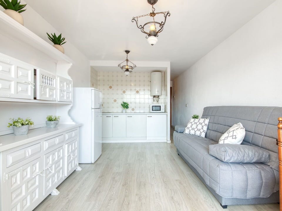 Furniture, Interior Design, Flooring, Wood, Floor, Ceiling, Room, Cabinetry, Wood Flooring, Lighting