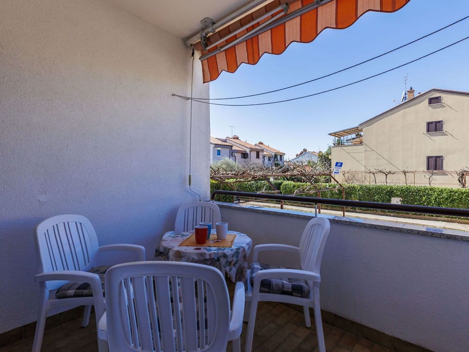 Balcony, Apartment, Shade, Houseplant, Outdoor Furniture