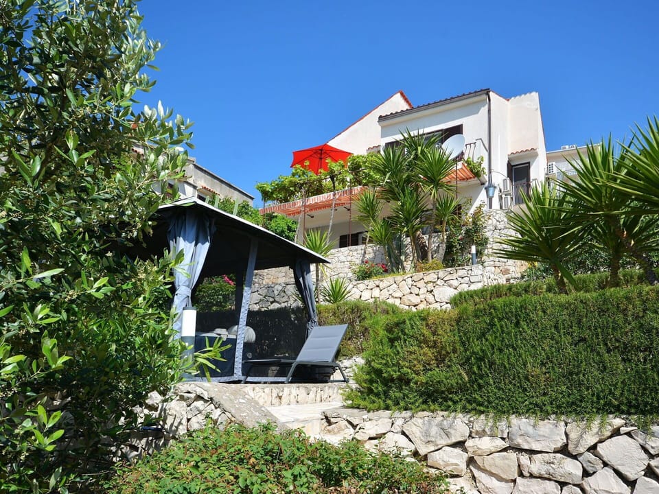 Residential Area, House, Shrub, Home, Urban Design, Garden, Landscaping, Resort, Shade