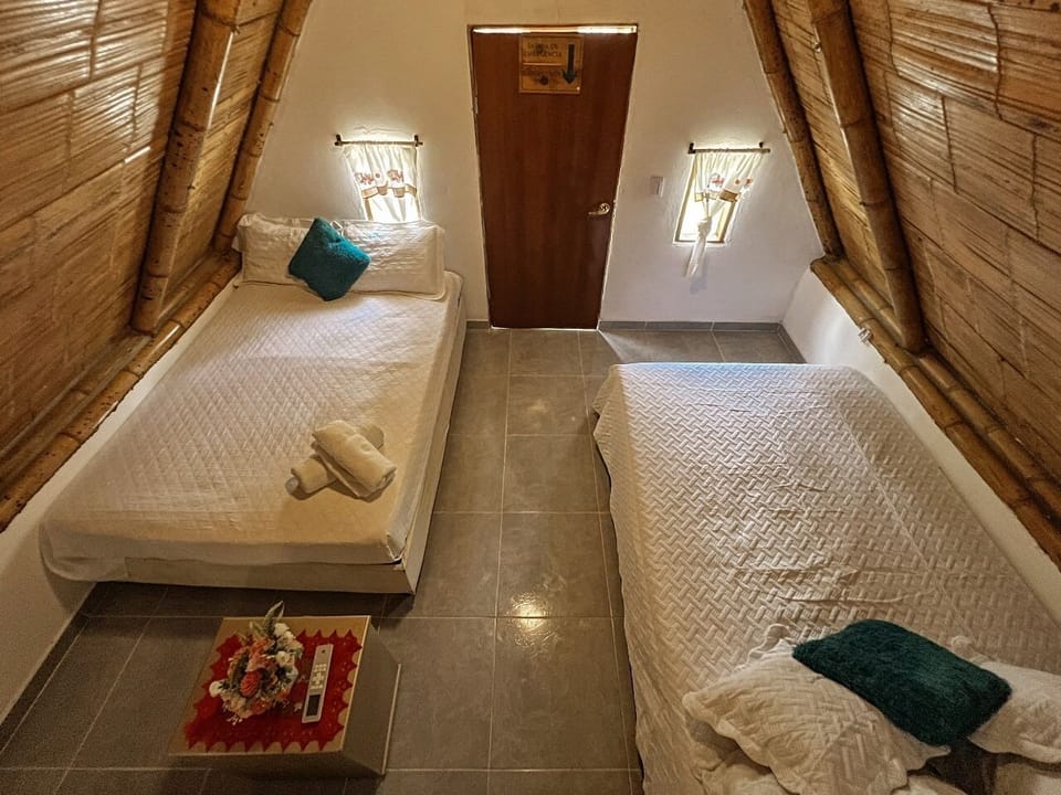 SHELTER CABIN | WiFi (free), bed sheets