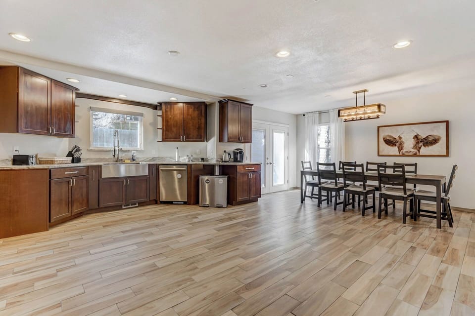 Open kitchen and dining room
