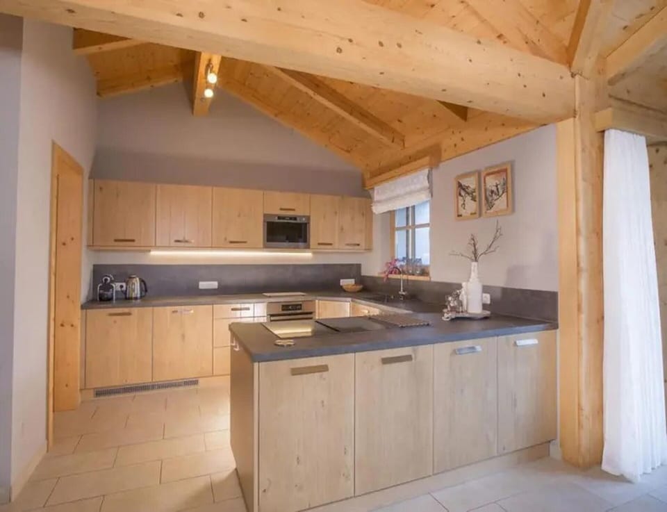 House | Private kitchen