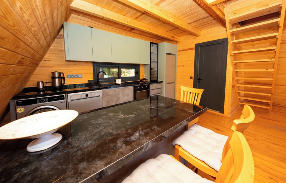 Apartment, Garden View | 1 bedroom, blackout drapes, iron/ironing board, free WiFi
