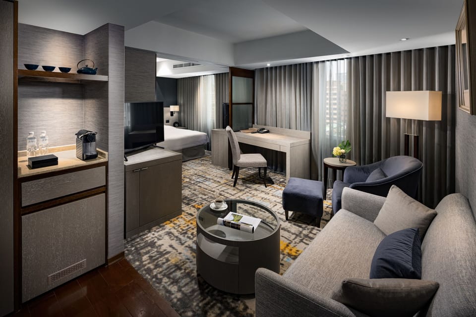 Suite, 1 Double Bed (VIP Suite ) | In-room safe, desk, blackout drapes, soundproofing
