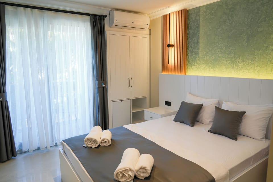 Standard Double Room, Balcony, City View | Soundproofing