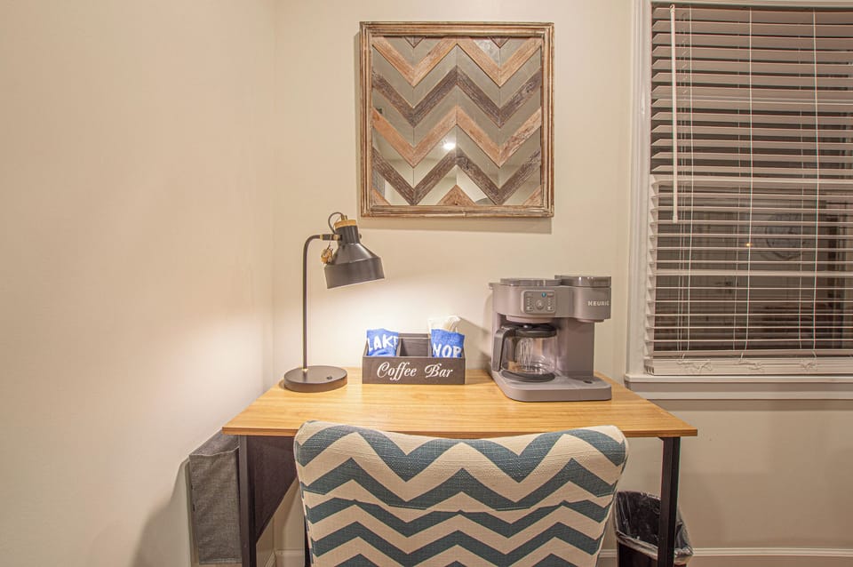 Main level workspace