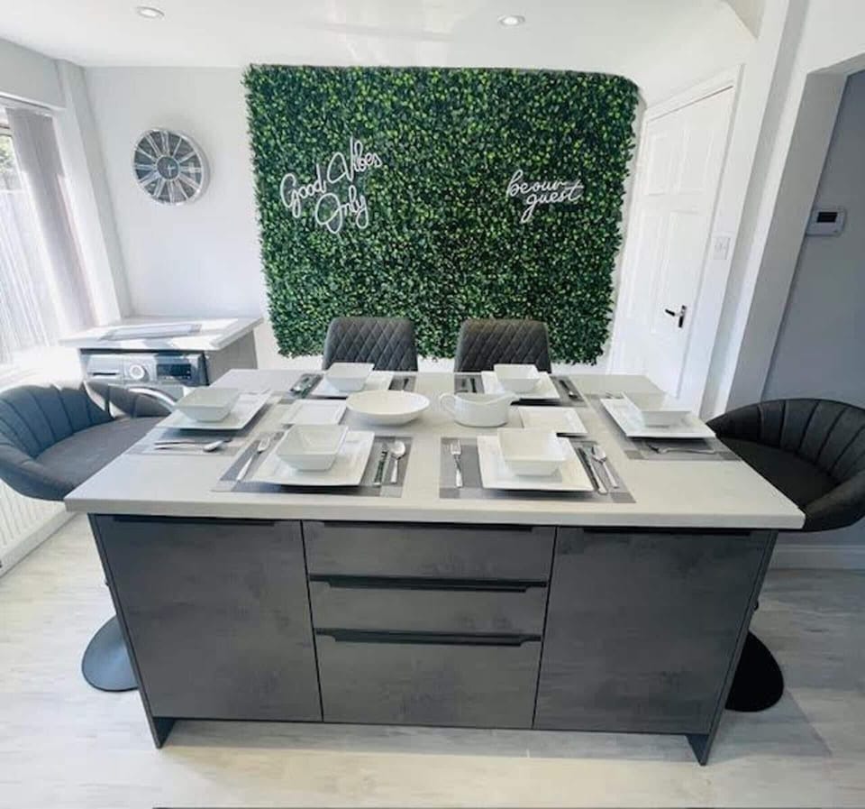 House | Dining