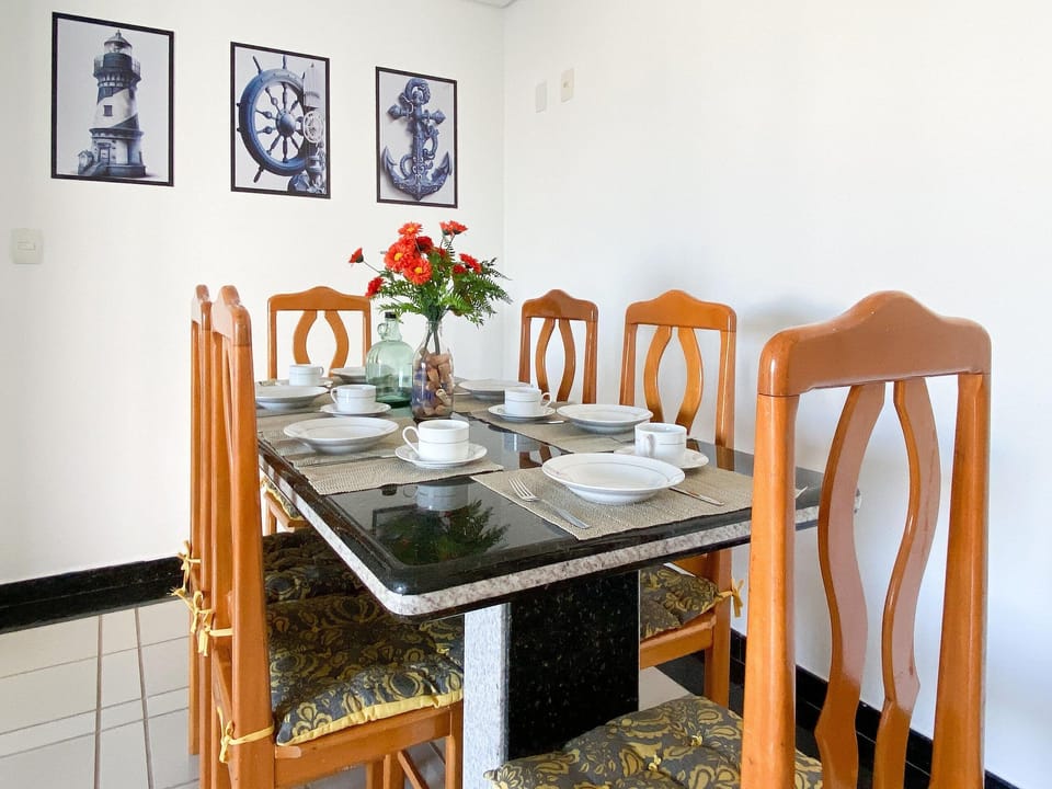 Apartment | Dining
