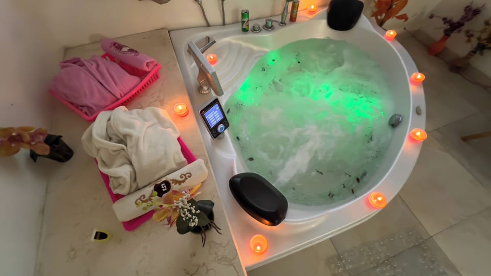 Steam room 