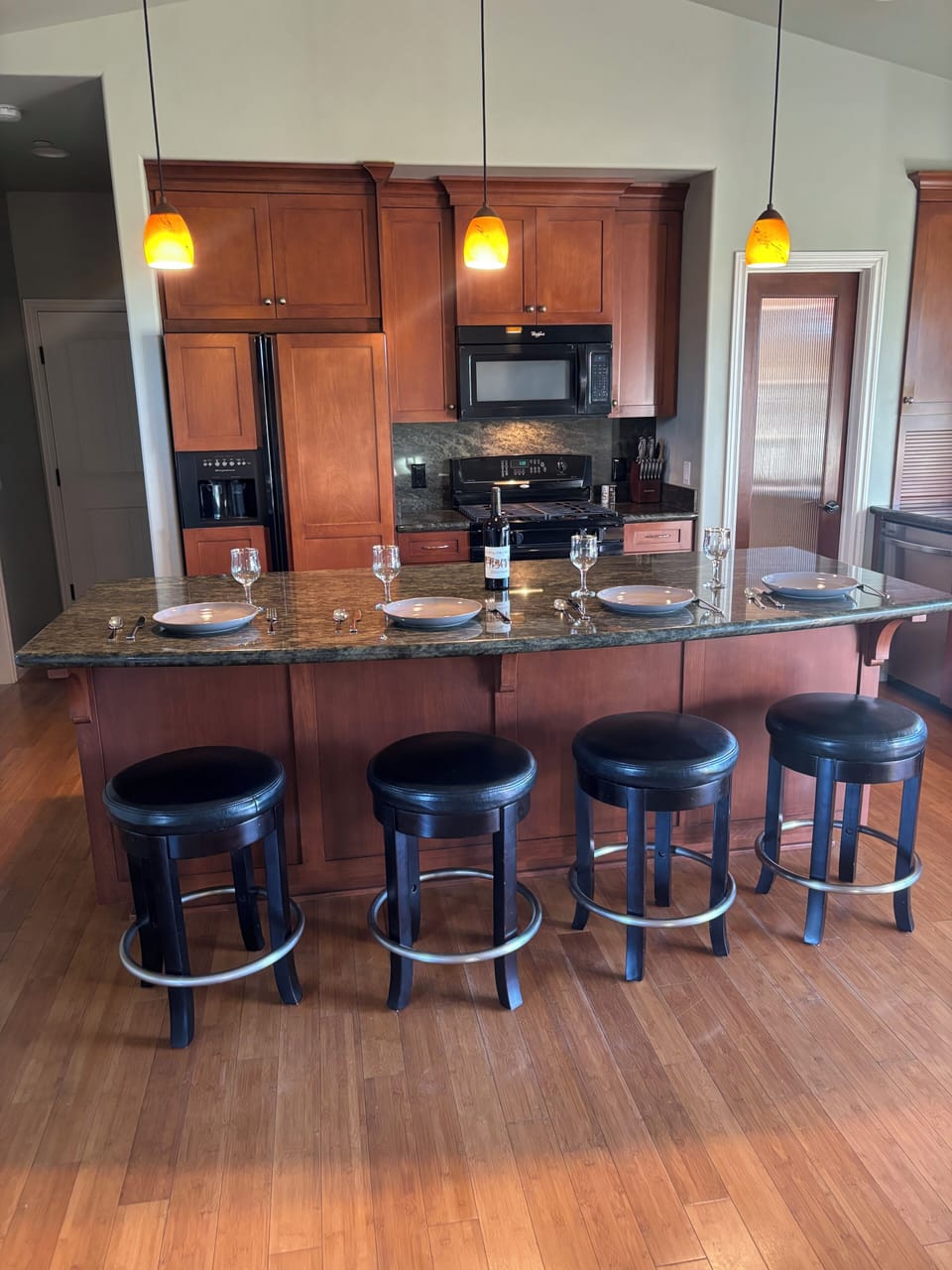 Kitchen island eating area