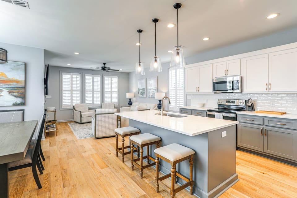 Kitchen | 1st Floor | Cooking Basics | Keurig & Drip Coffee Makers