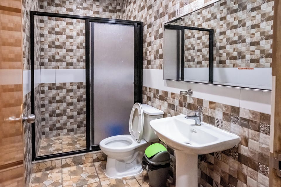 Family Double or Twin Room | Bathroom | Shower, towels, soap, shampoo