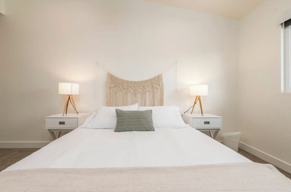 Superior Apartment | Blackout drapes, iron/ironing board, free WiFi