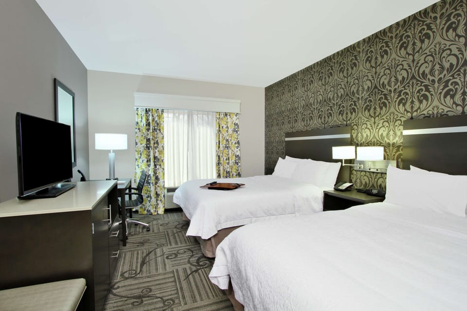 In-room safe, free cribs/infant beds, free WiFi, bed sheets