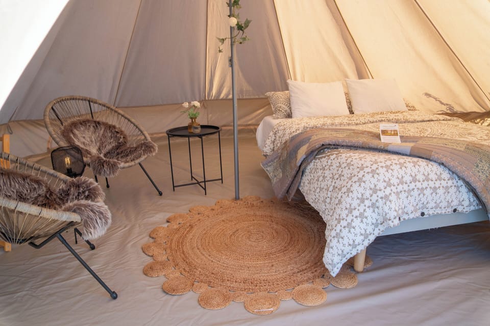 Deluxe Tent | WiFi (free), individually decorated, individually furnished