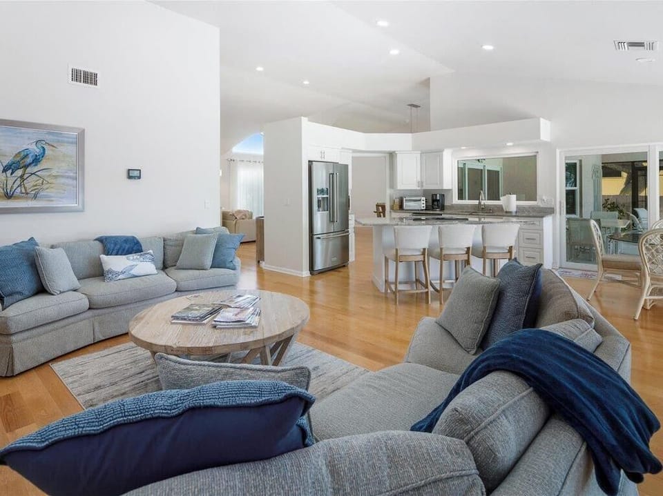 Fabalous Family Room