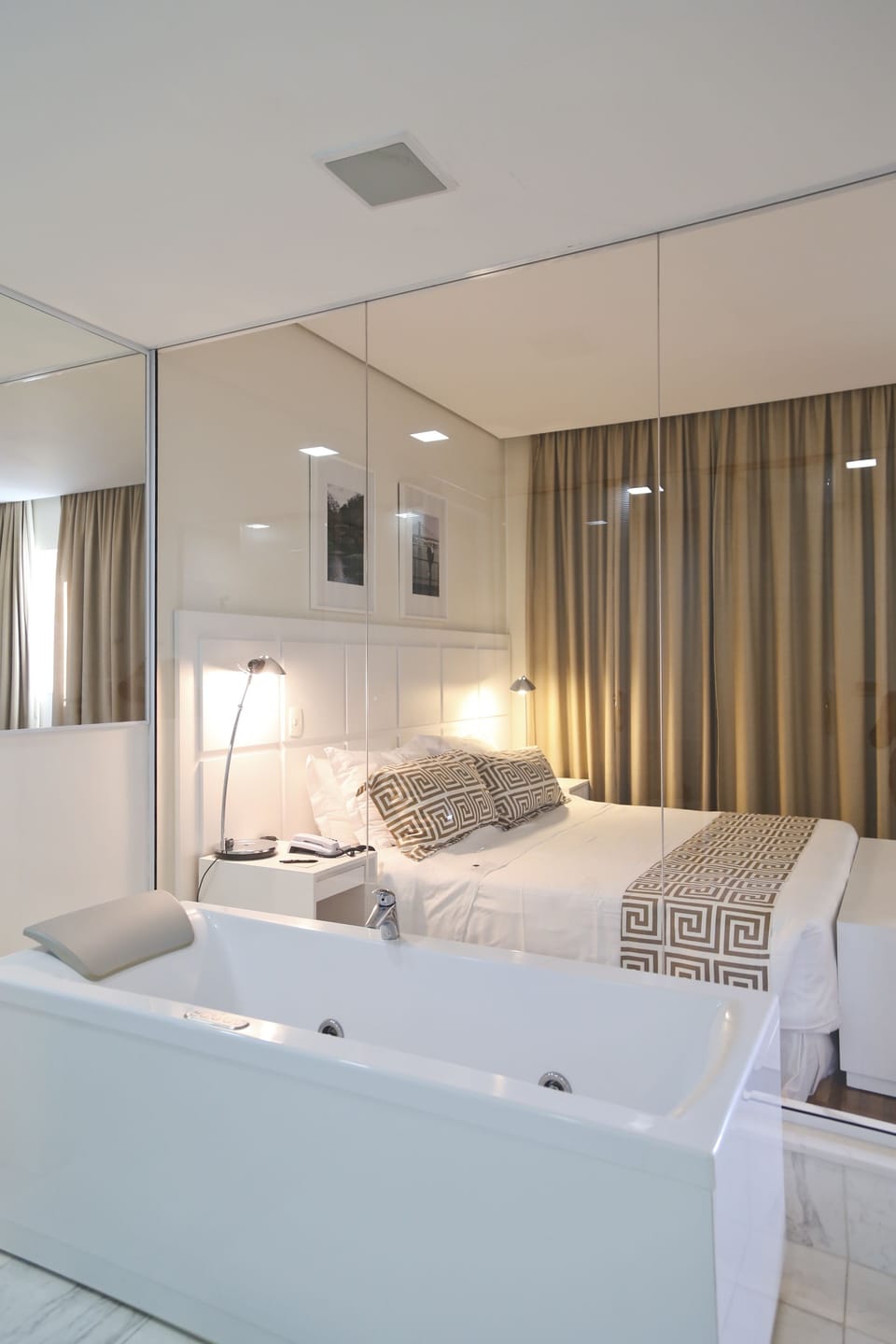 Grand Suite | Jetted tub