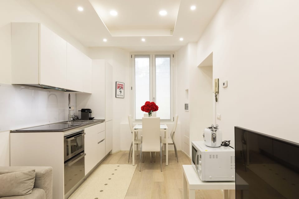 Comfort Apartment | Private kitchen | Fridge, microwave, oven, stovetop