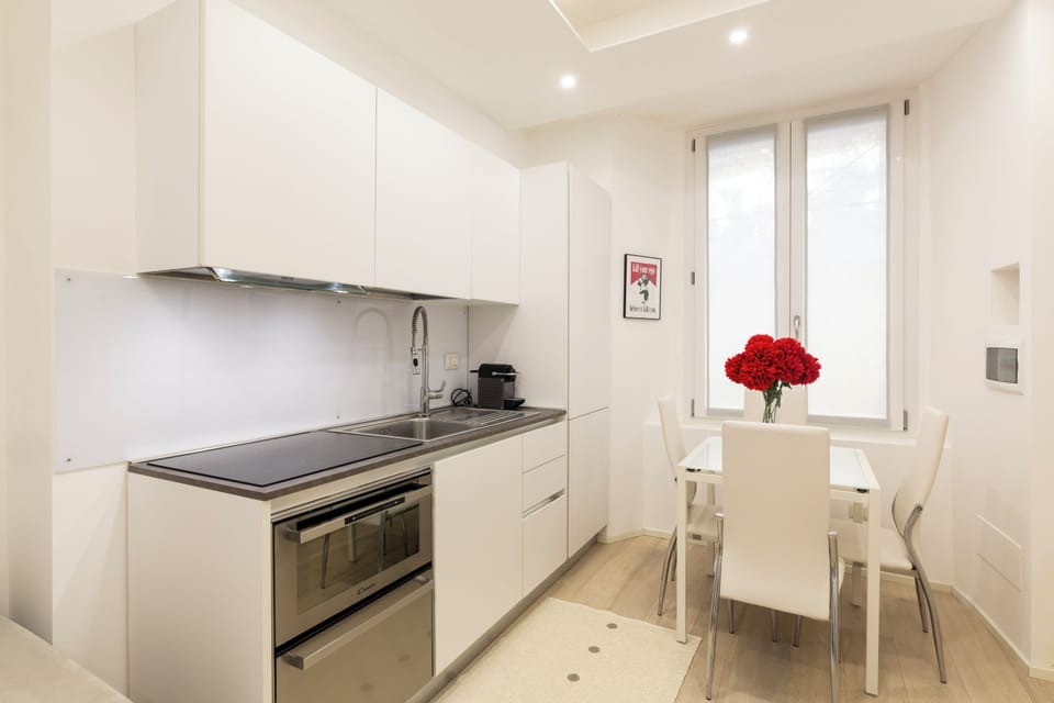 Comfort Apartment | Private kitchen | Fridge, microwave, oven, stovetop