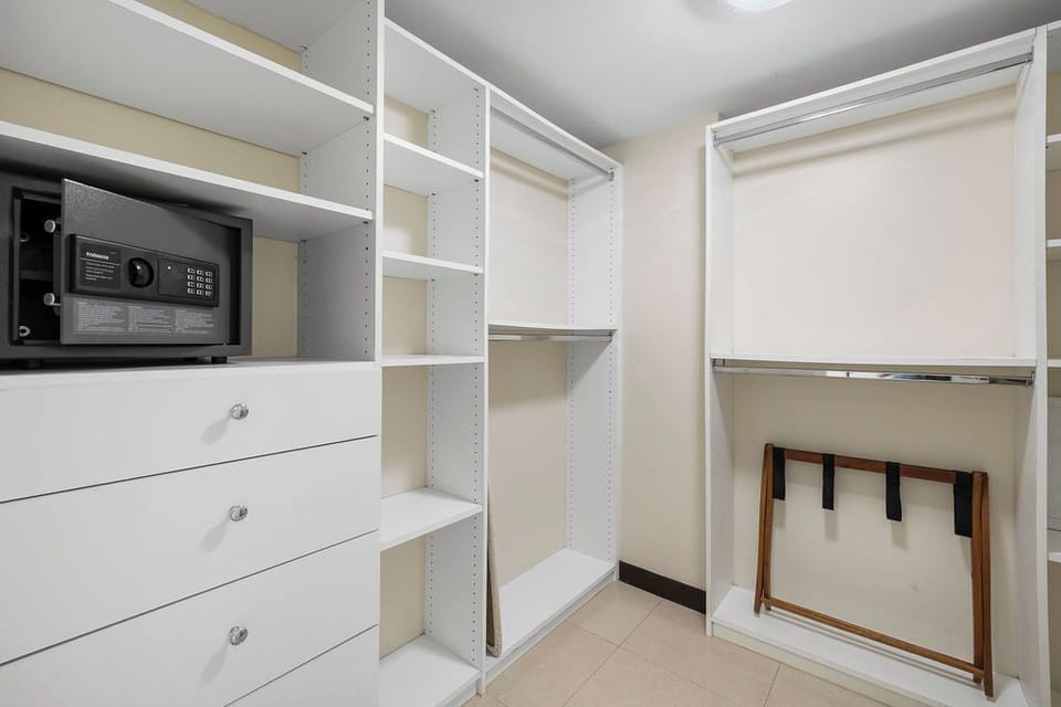 Unpack, organize, and relax with a roomy walk-in closet and secure safe—perfect for storing valuables, passports, and travel essentials during your Aruba stay.