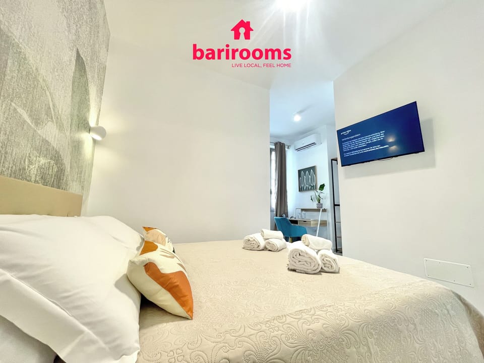 Double Room | Desk, iron/ironing board, free WiFi