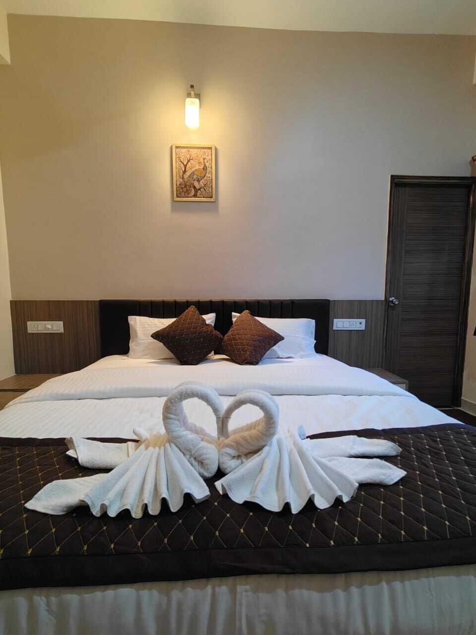 Luxury Double Room | Free WiFi