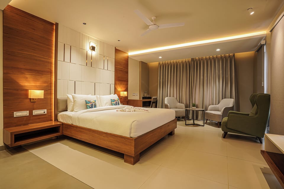 Premium Double Room, City View | In-room safe, desk, laptop workspace, blackout drapes