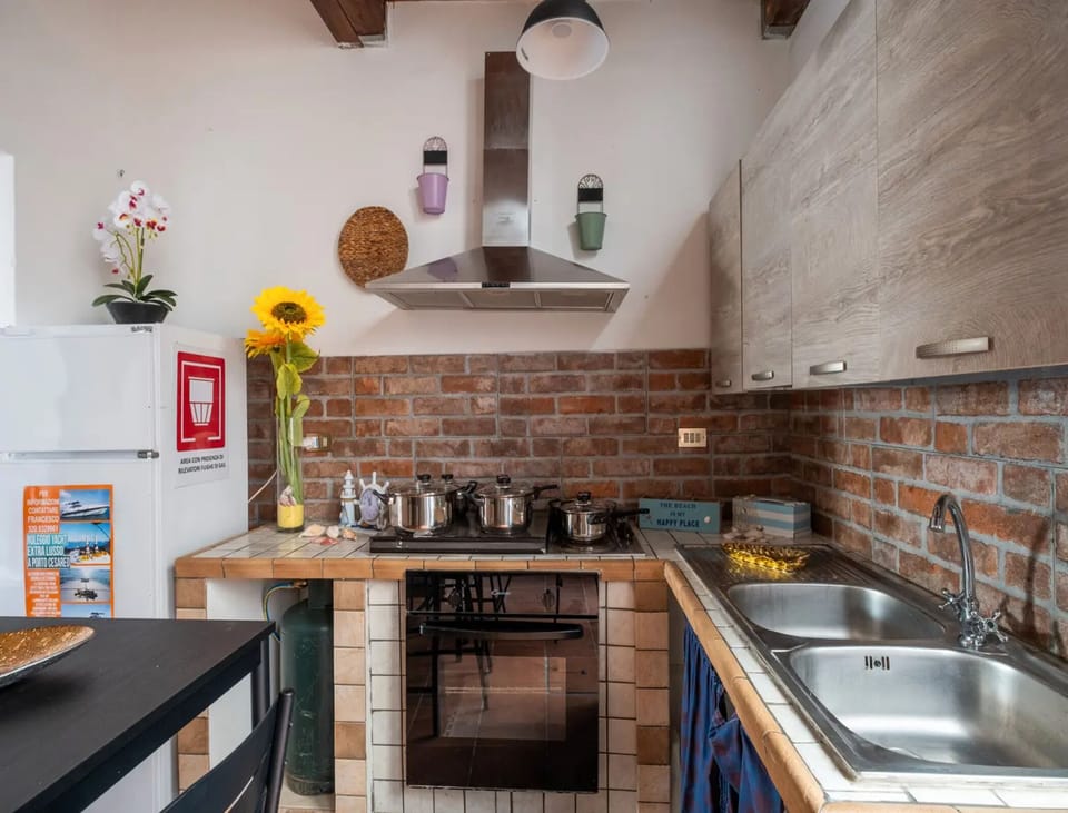 Villa | Private kitchen | Fridge, oven, stovetop, cookware/dishes/utensils