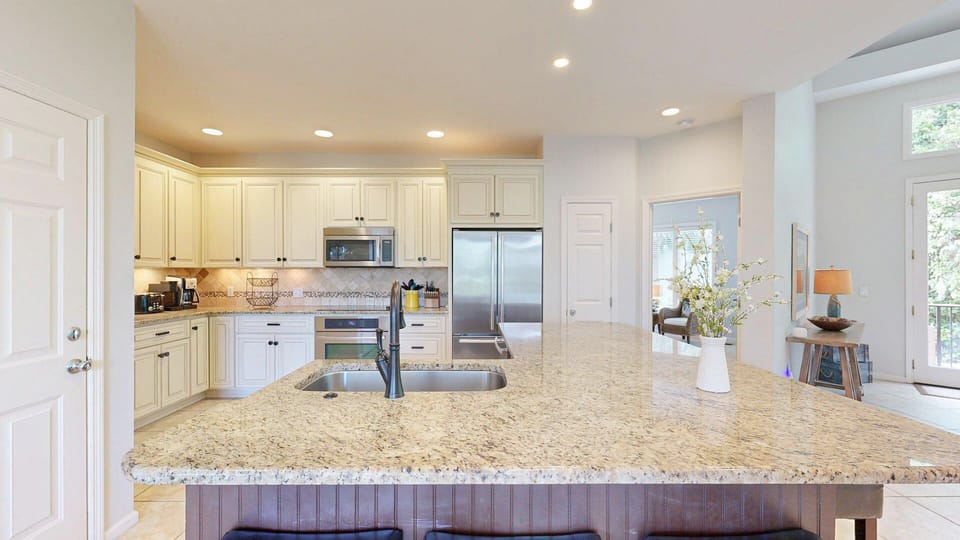 Fully Stocked Kitchen