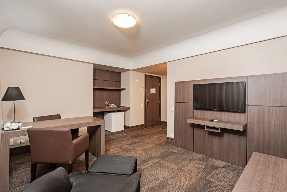 Premium Room | Minibar, in-room safe, desk, free WiFi