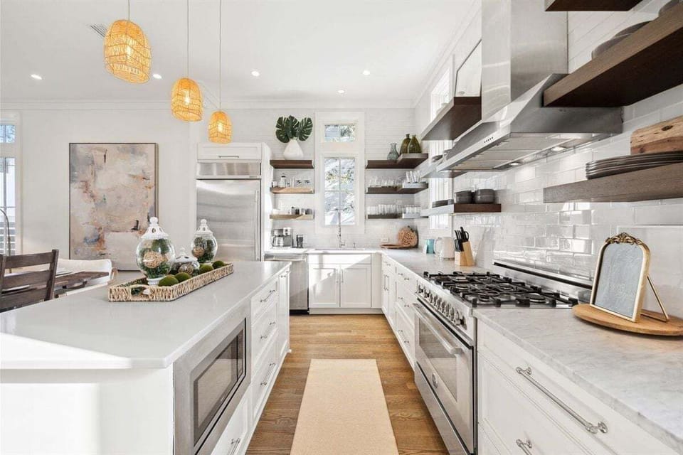 Fully equipped gourmet kitchen with high-end finishes