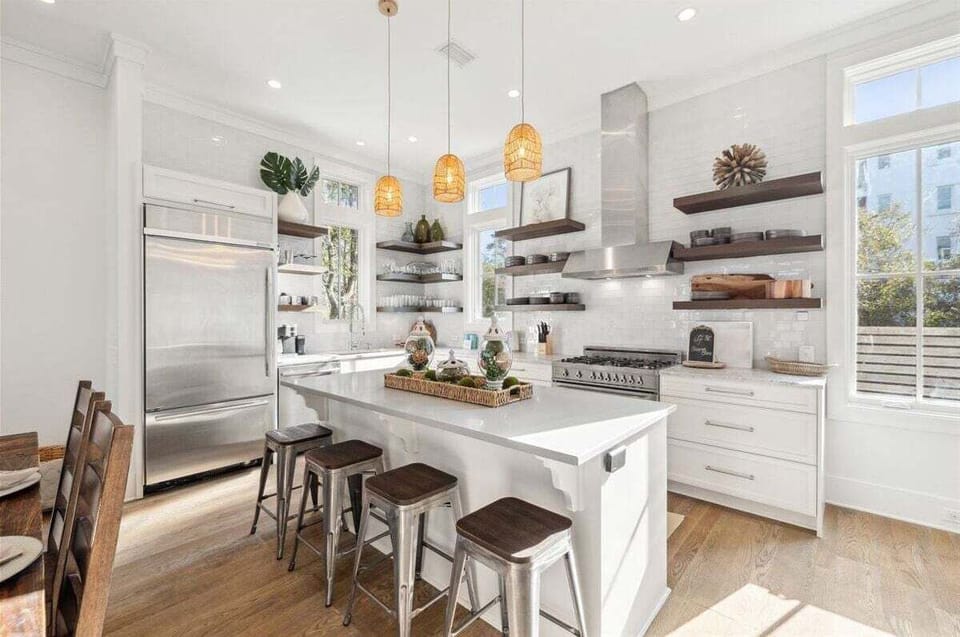 Fully-equipped kitchen with a kitchen island.