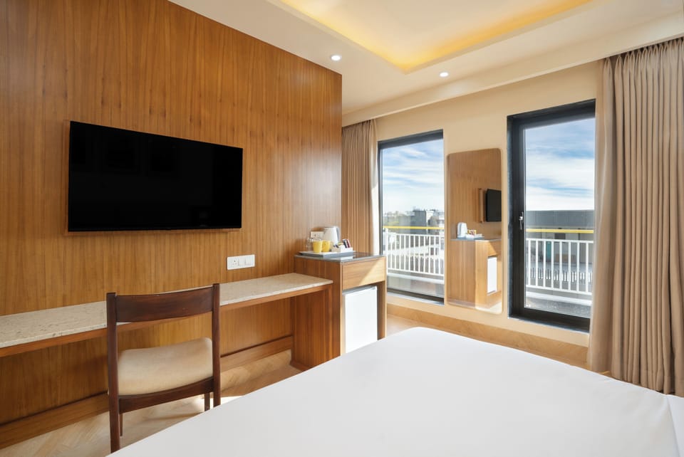 Executive Room | In-room safe, desk, laptop workspace, free WiFi