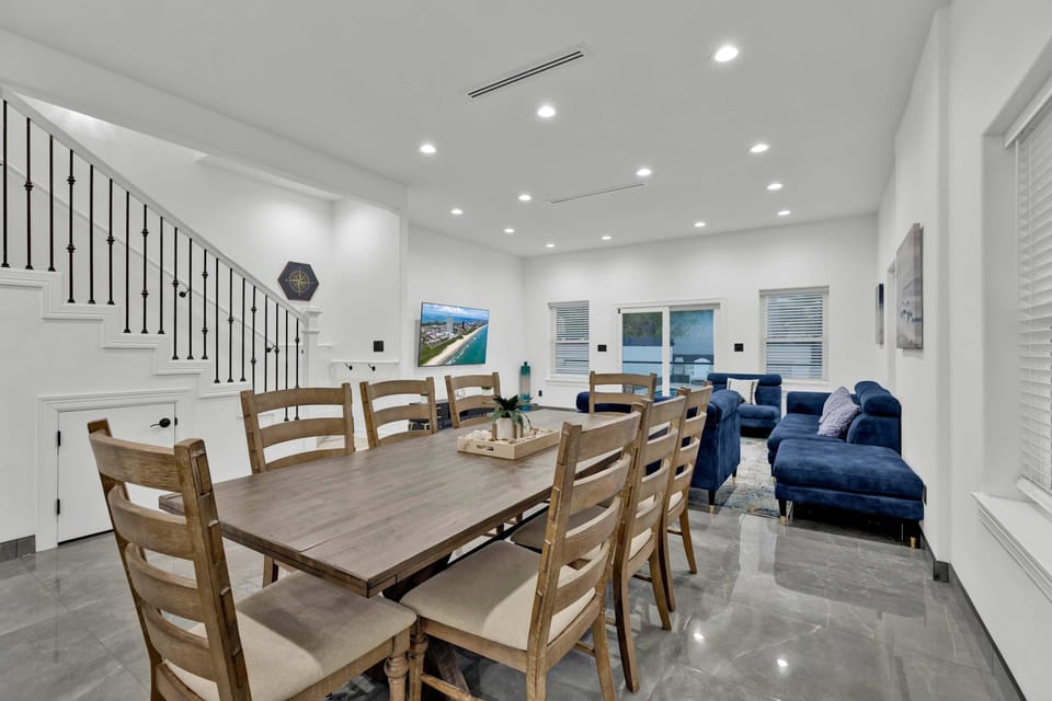 4 bedrooms, high-speed internet