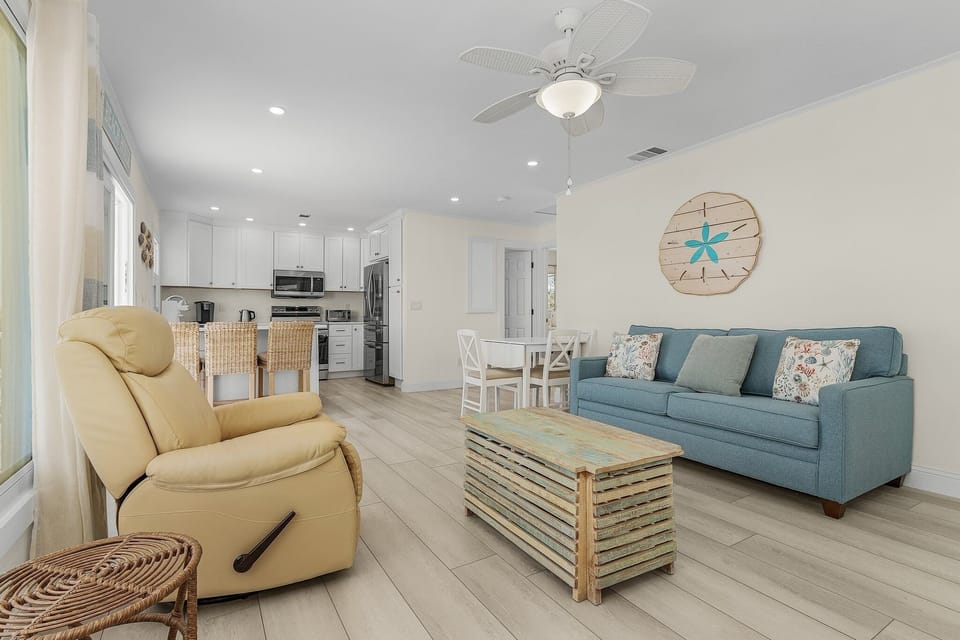 House, 2 Bedrooms | Living area