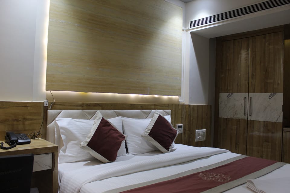 Deluxe Double Room | Free WiFi