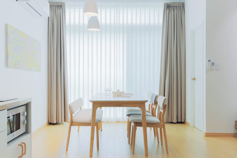 Pine Royal Suite | In-room dining