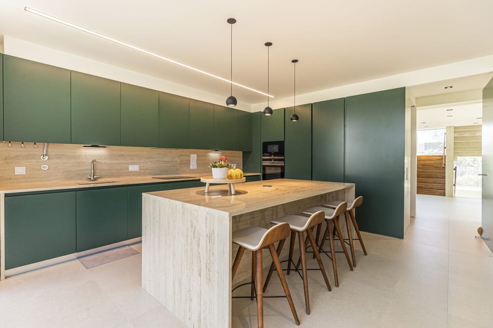 House | 6 bedrooms